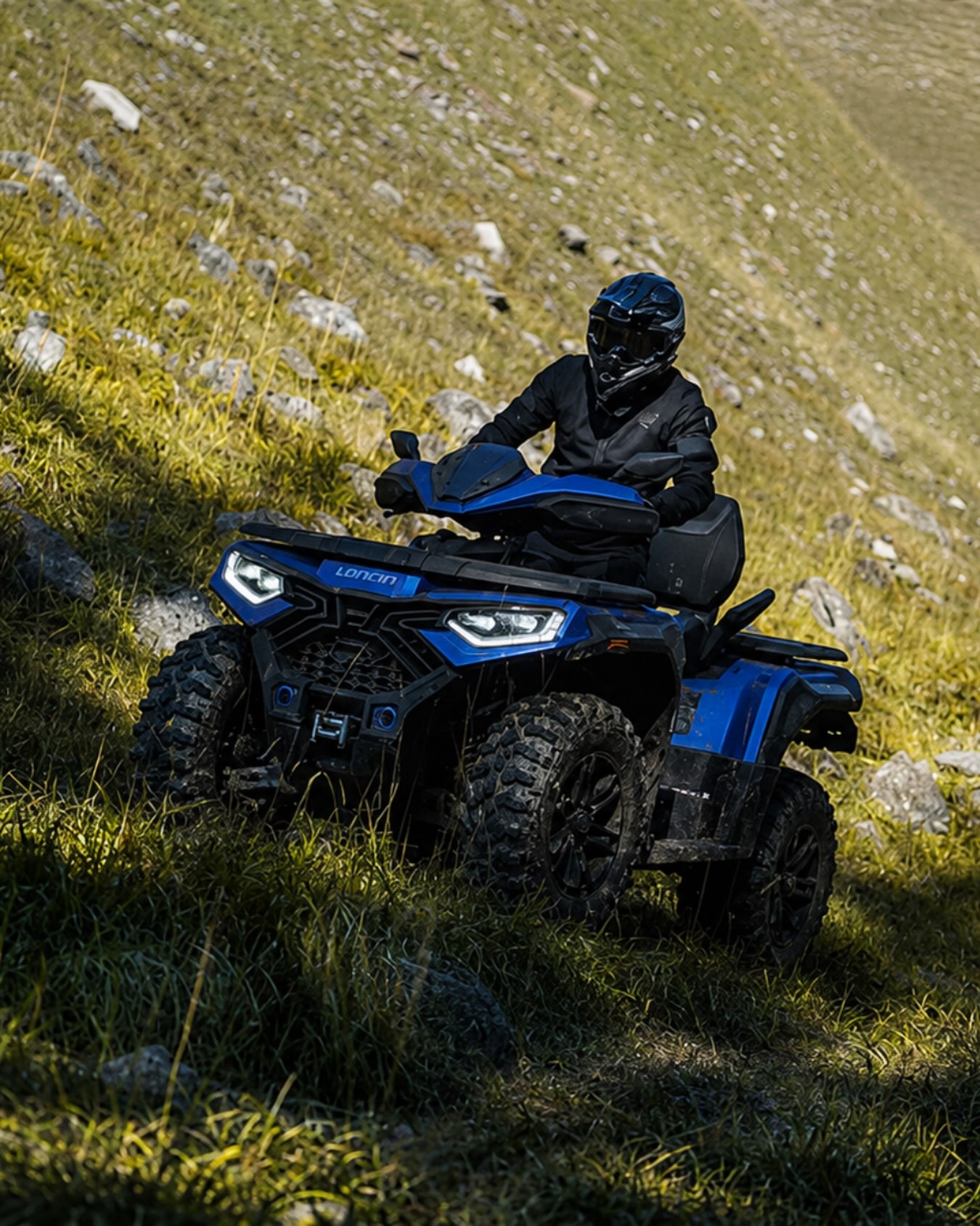Donde otros se detienen, Loncin sigue avanzando. 🛞Rendimiento, fuerza y durabilidad en una máquina creada para responder en los terrenos más exigente...