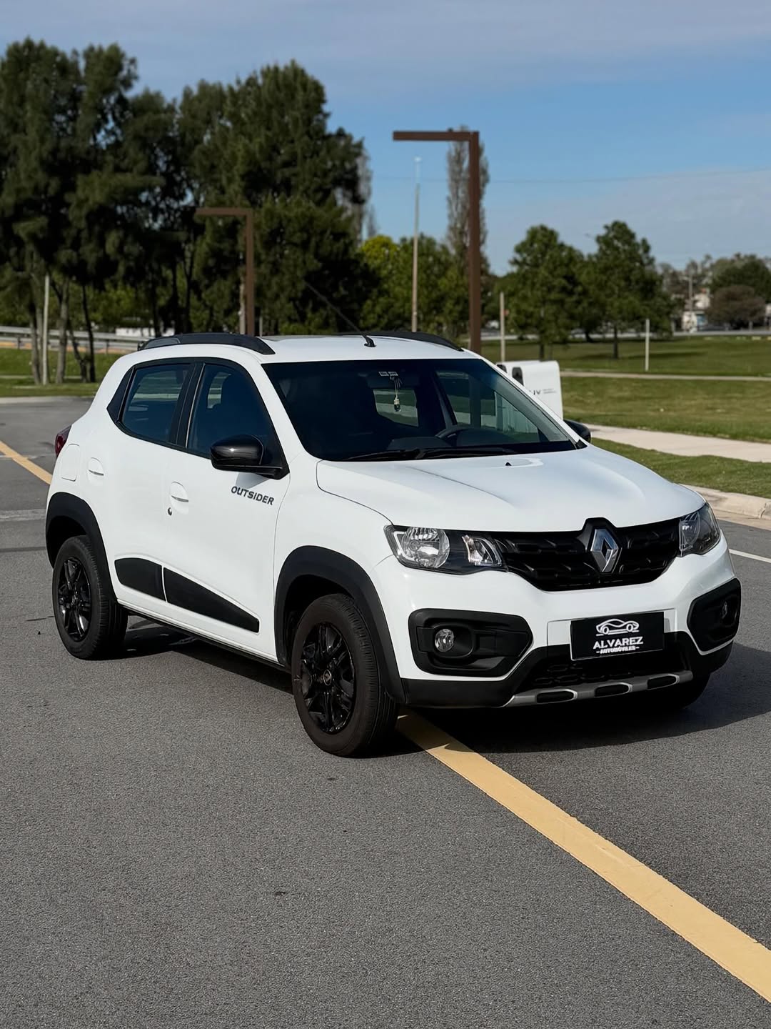 ✅NUEVO INGRESO✅

RENAULT KWID OUTSIDER!

EXTRA FULL!

⚙️: 1000CC!

🐎: 66!

📅: 2020!

KM: 74.000!

100% FINANCIADO!

ACEPTAMOS TODAS LAS PERMUTAS!...
